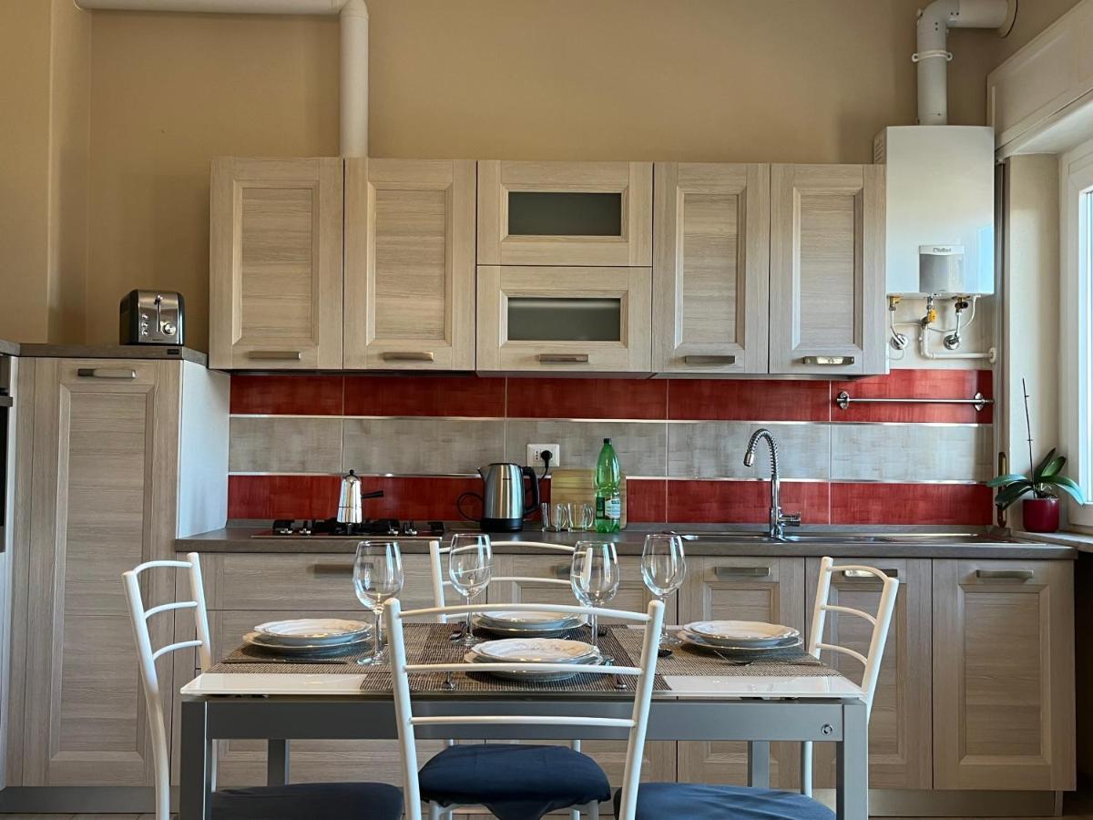 Garibaldi 46 Apartment Verbania Ngoại thất bức ảnh
