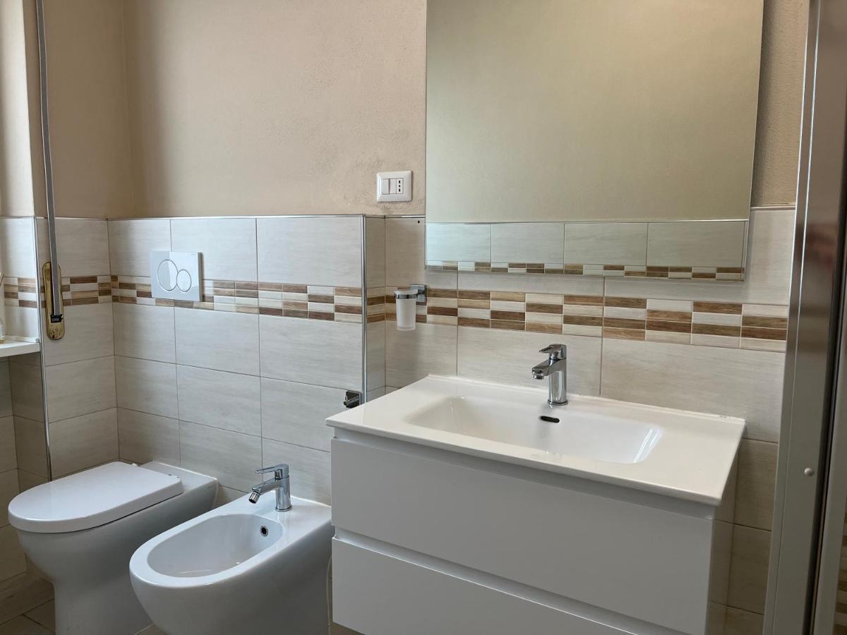Garibaldi 46 Apartment Verbania Ngoại thất bức ảnh